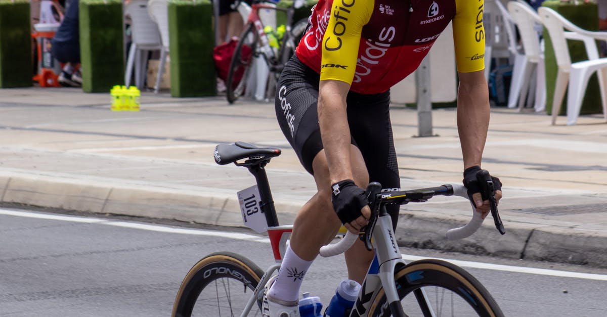 Assessing the Benefits of Clean Energy for Local Businesses