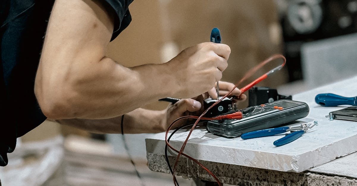 Effective Risk Management Strategies for Commercial Electricians